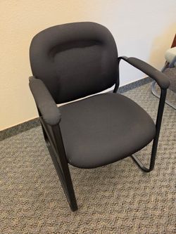 Black Fabric Guest Office Chair with Arms