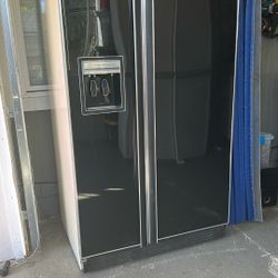 Working Fridge