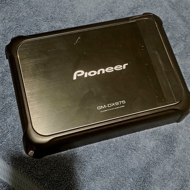 Pioneer 5 Channel Amp