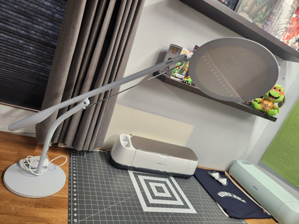 Cricut Desk Lamp