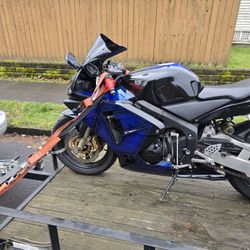 First Addition Cbr600rr Custom