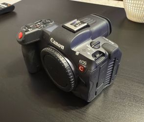 Canon R5 C