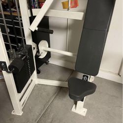 CYBEX VR2 CHEST PRESS WORKOUT EQUIPMENT 