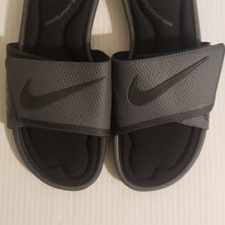 New Balance Mens Castlerock Fresh Foam Hupo'o Slide Sandals Size 12.