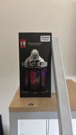 iPhone 12 Pro Max privacy screen protector