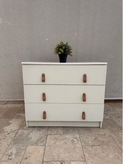 White dresser