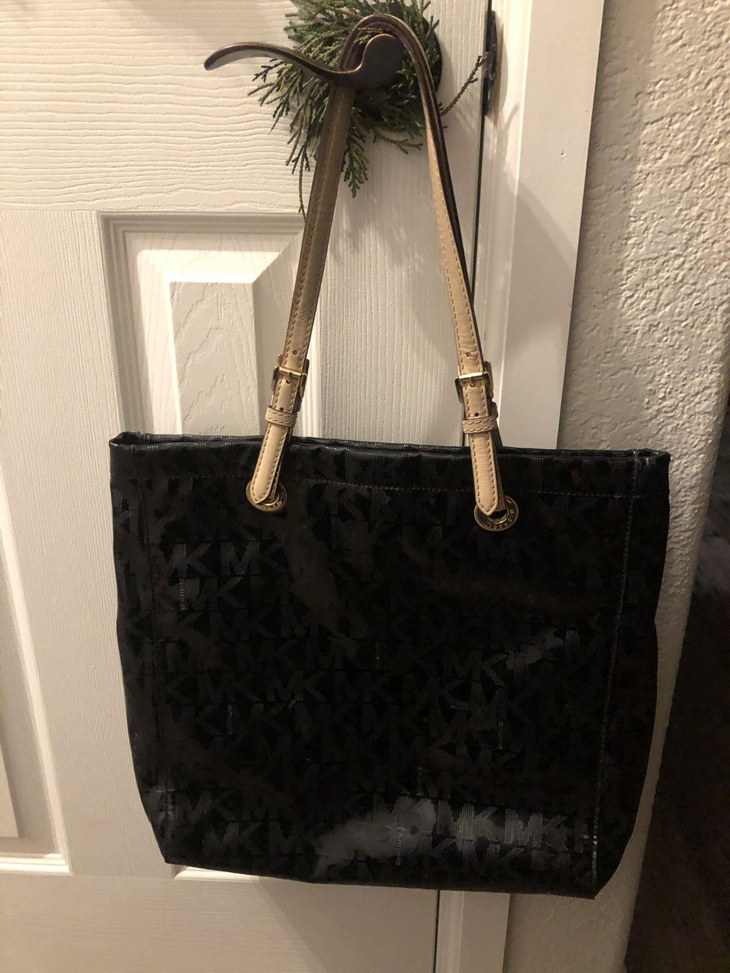 Micheal Kors Purse