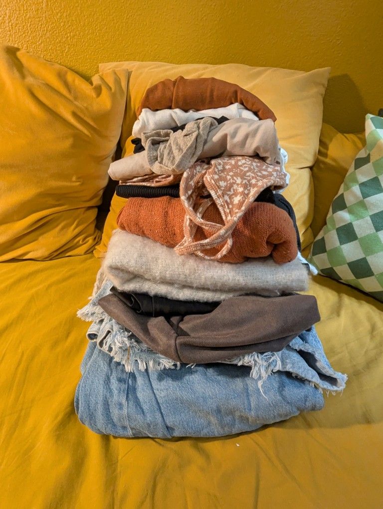 FREE Comfy & Casual Women's XL/16 Grab Bag