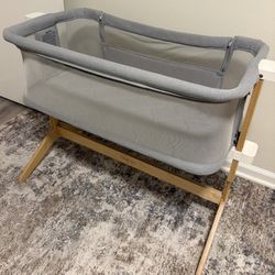 Newton bassinet & Bedside Sleeper