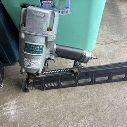 Hitachi Framing Nailer 