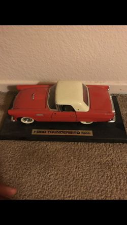 Ford 1955 Thunderbird Model Car