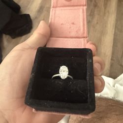 Engagement Ring Size 7 moissanite 