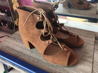 Cognac sandals *NEW*