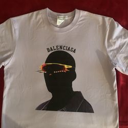 Balenciaga T-shirt  Large 