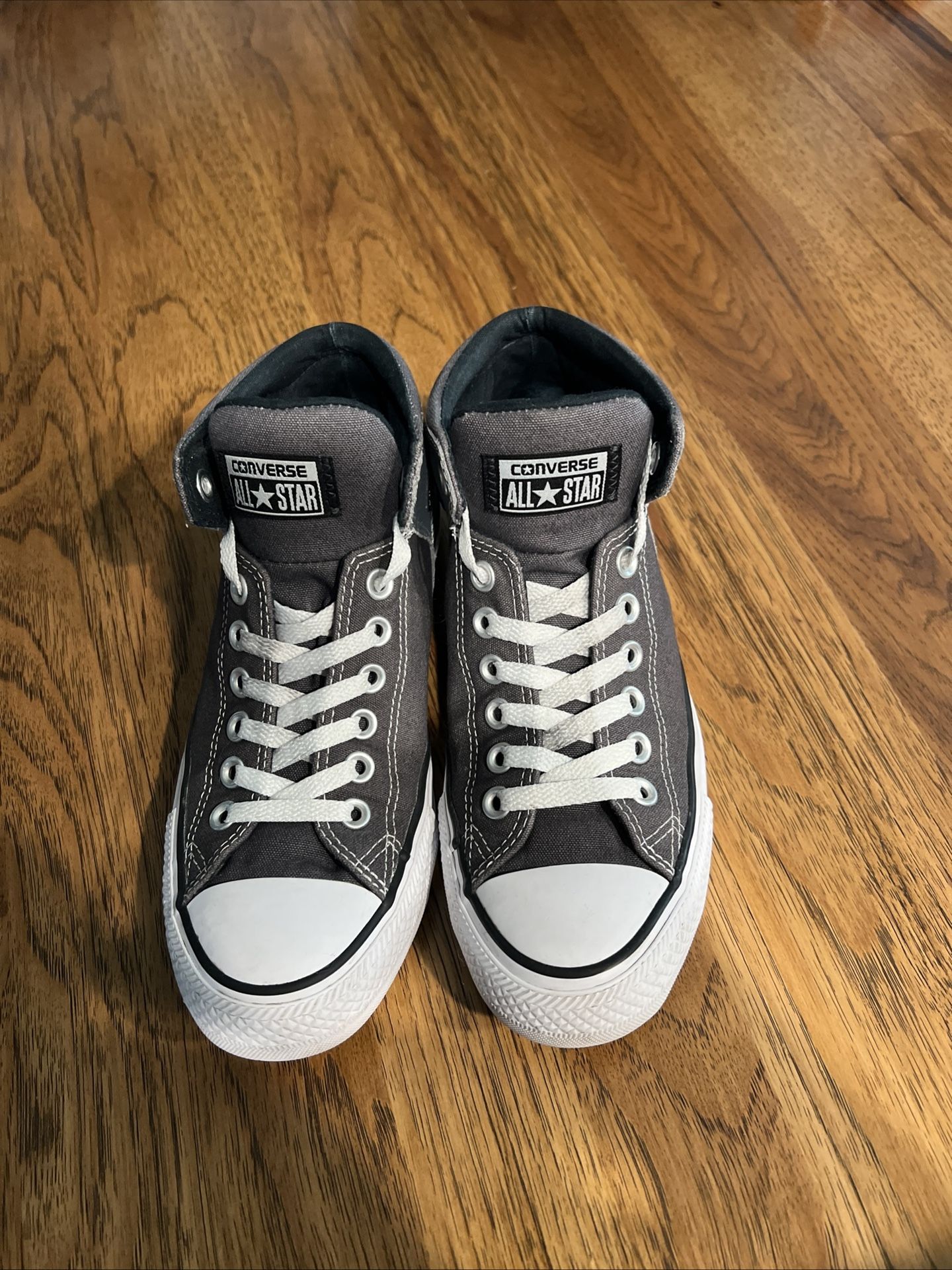 Men’s Chuck Taylors