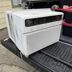 Toshiba 18,000 BTU A/C Window Unit 
