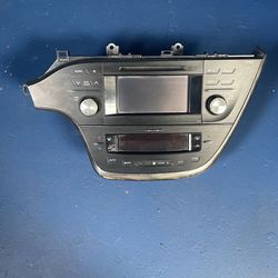 2013 Toyota Avalon stereo