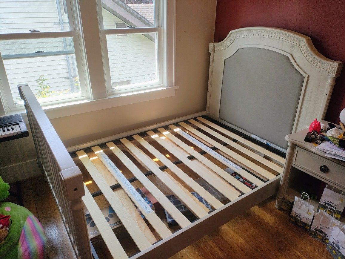 Evolur Julienne Convertible Crib w/ Bed Conversion Kit