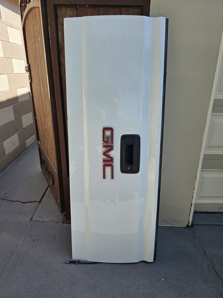 2017 Gmc Sierra Tailgate