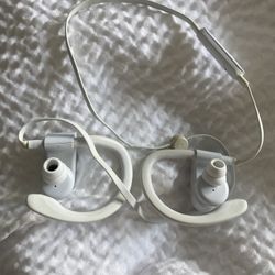 POWER BEATS WIRELESS EARBUDS 