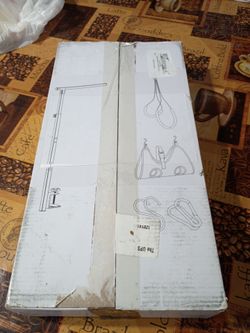 Foldable grooming arm