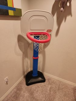 Kids basketball goal