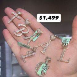 Daimond Charm Any letter Available 10k Gold VS Natural Famines 