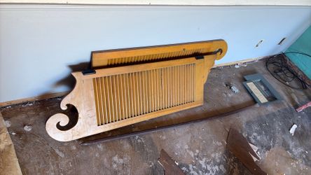Swinging saloon/barn louver  doors
