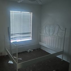 Full Size Metal Bed Frame 