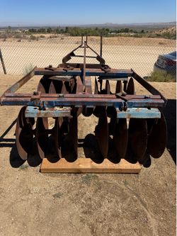 John Deere 16D Tandem Disc Harrow – 3 Point – Ready to Work