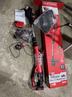 CRAFTSMAN V20 20-volt max 13.0-in Straight Shaft with battery and charger BRAND NEW 