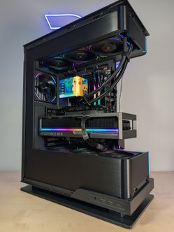 RTX 5090 Astral OC // Ryzen 9 9950x3D // 64GB DDR5 // 2TB Gen5 NVMe // WiFi 7