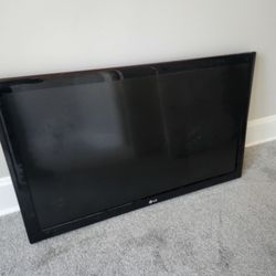 Older LG HD TV 42-in