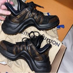 Louis Vuitton Sneakers 