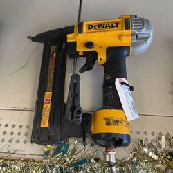 Dewalt Nailer