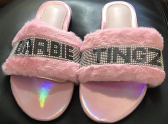Women’s sandals size 7,7.5,8.5