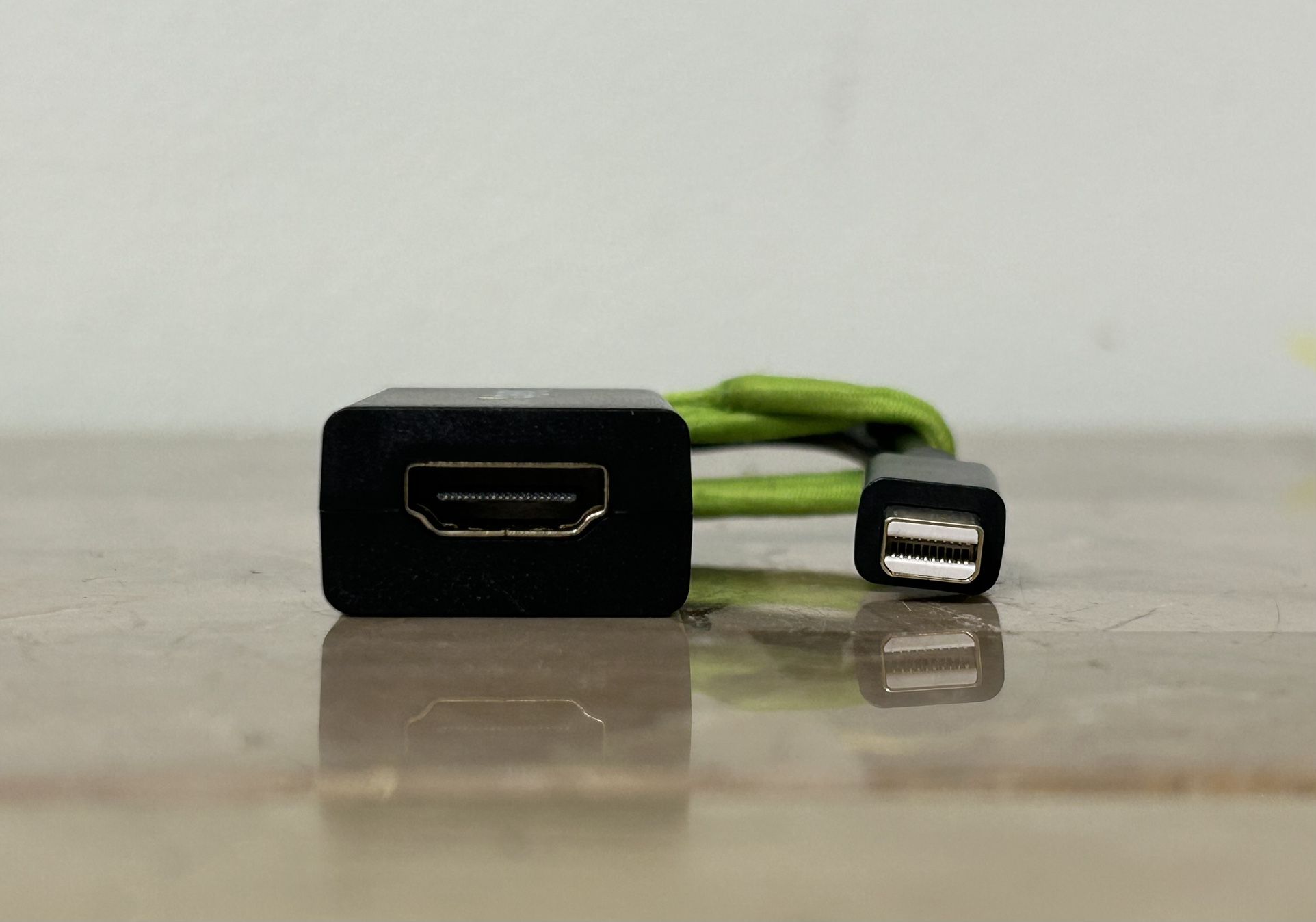 StarTech MDP2HDMI mini DP / Thunderbolt to HDMI adapter for laptop / desktop / Mac / Surface Pro computer or compatible devices