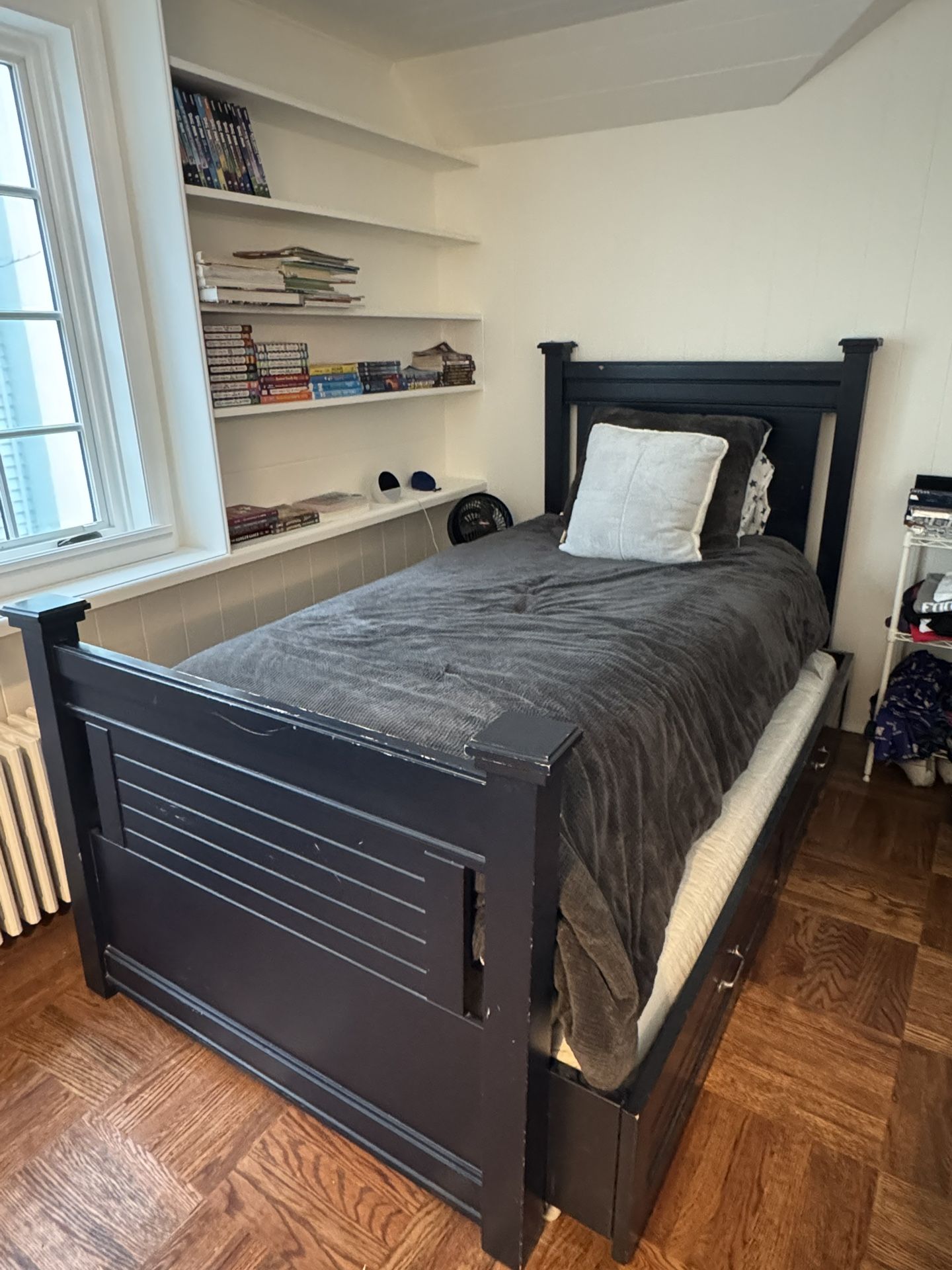Navy blue Wood Trundle Bed - Twin + Dresser