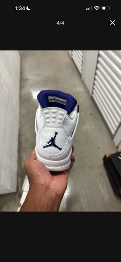 Jordan 4 white and purple metallic size 10.5