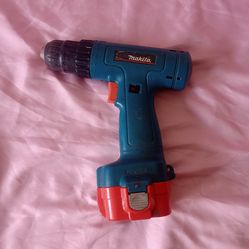makita wireless screwdriver drill with battery