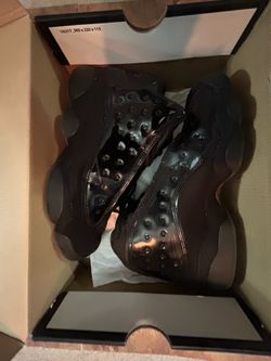 Cap and Gown 13’s 6.5Y