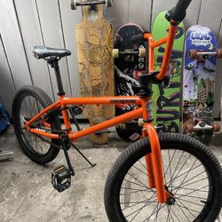 Mongoose Index 2.0 - 20" BMX Freestyle Bike (Orange) 