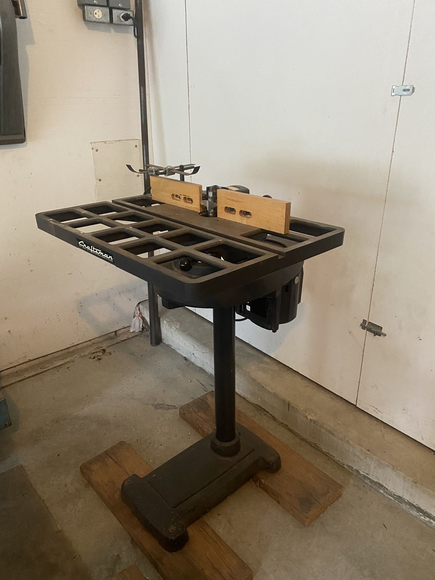 Craftsman Pedestal Shaper