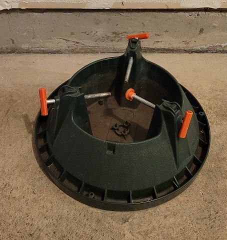 Christmas Tree Stand ๐
