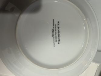 Williams-Sonoma Everyday White — 5 dinner plates
