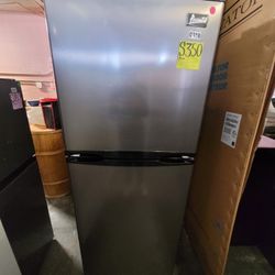 Refrigerator Avanti