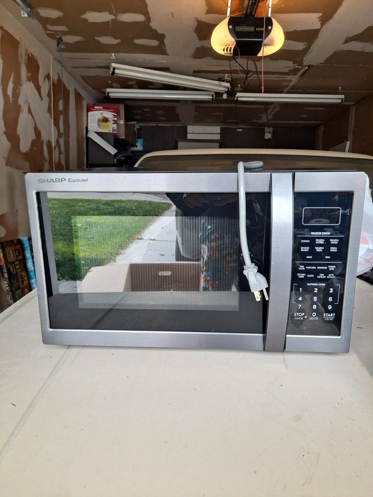 Sharp Carousel Microwave