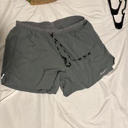 Gray Nike Flex Stride Men’s XXL Dri-Fit shorts #drifit