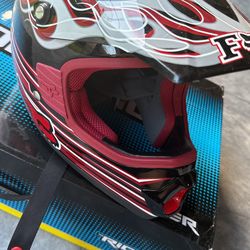 FOX HELMET KIDS LARGE