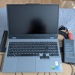 Lenovo - LOQ 15.6" Full HD 144hz Gaming Laptop - Intel Core i5-13450HX - 16GB Memory - NVIDIA GeForce RTX 5050 - 512GB SSD - Luna Grey